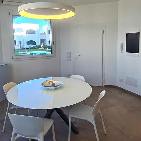 Apartamento White Oasis - Piscina E Ombrellone In Seconda Fila Incluso *