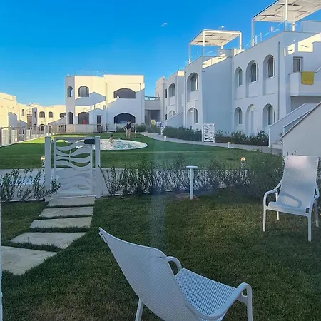 White Oasis - Piscina E Ombrellone In Seconda Fila Incluso Апартаменты *