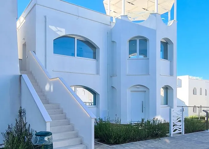 White Oasis - Piscina E Ombrellone In Seconda Fila Incluso *