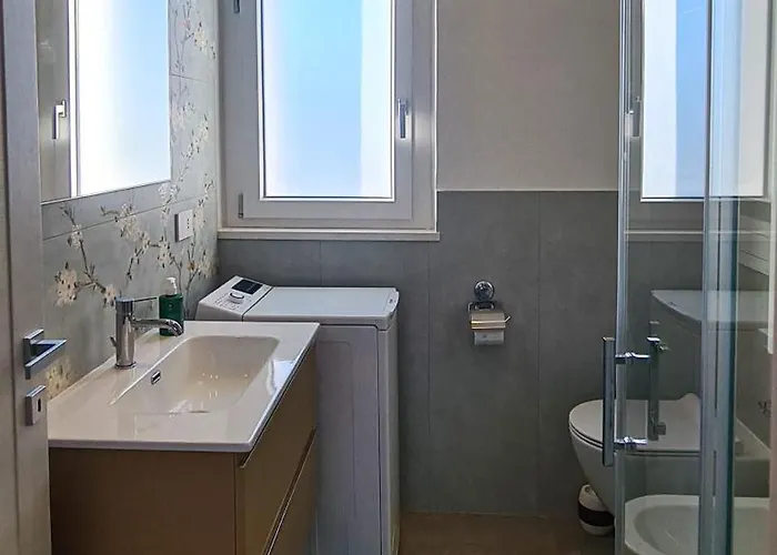 White Oasis - Piscina E Ombrellone In Seconda Fila Incluso